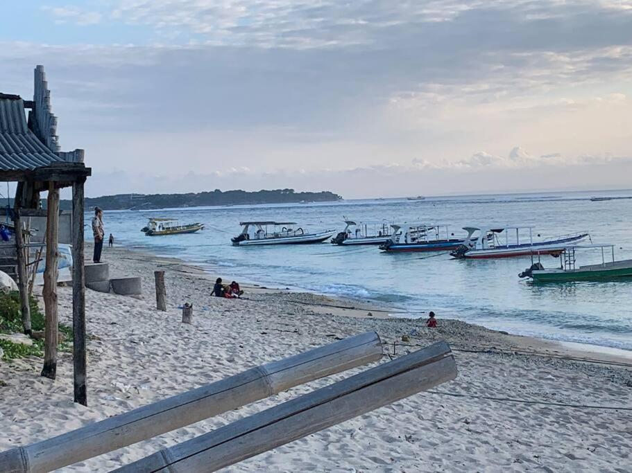 3 Monkeys Lembongan Studio Apartments Gym Recovery Centre Luaran gambar