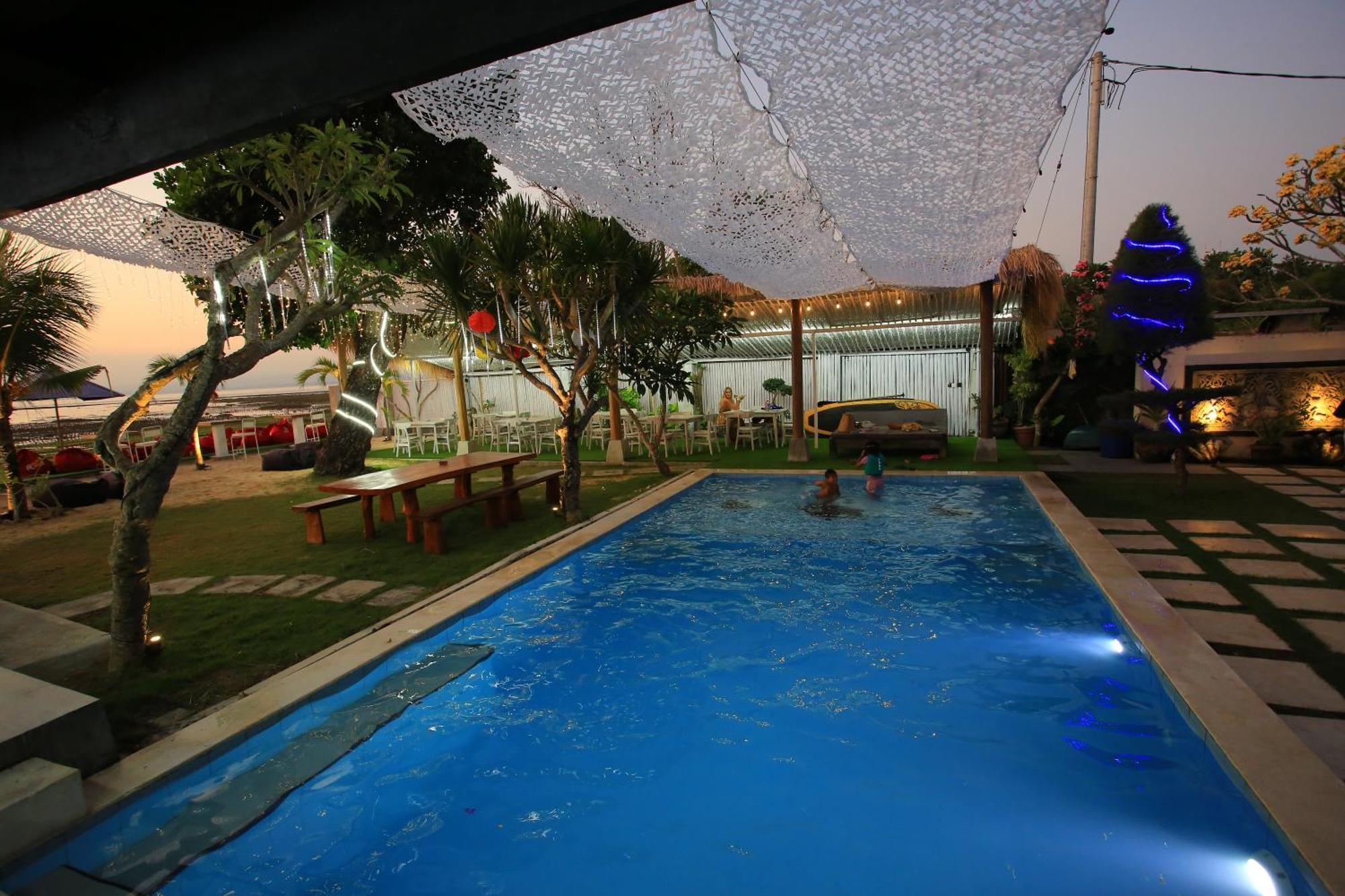 3 Monkeys Lembongan Studio Apartments Gym Recovery Centre Luaran gambar