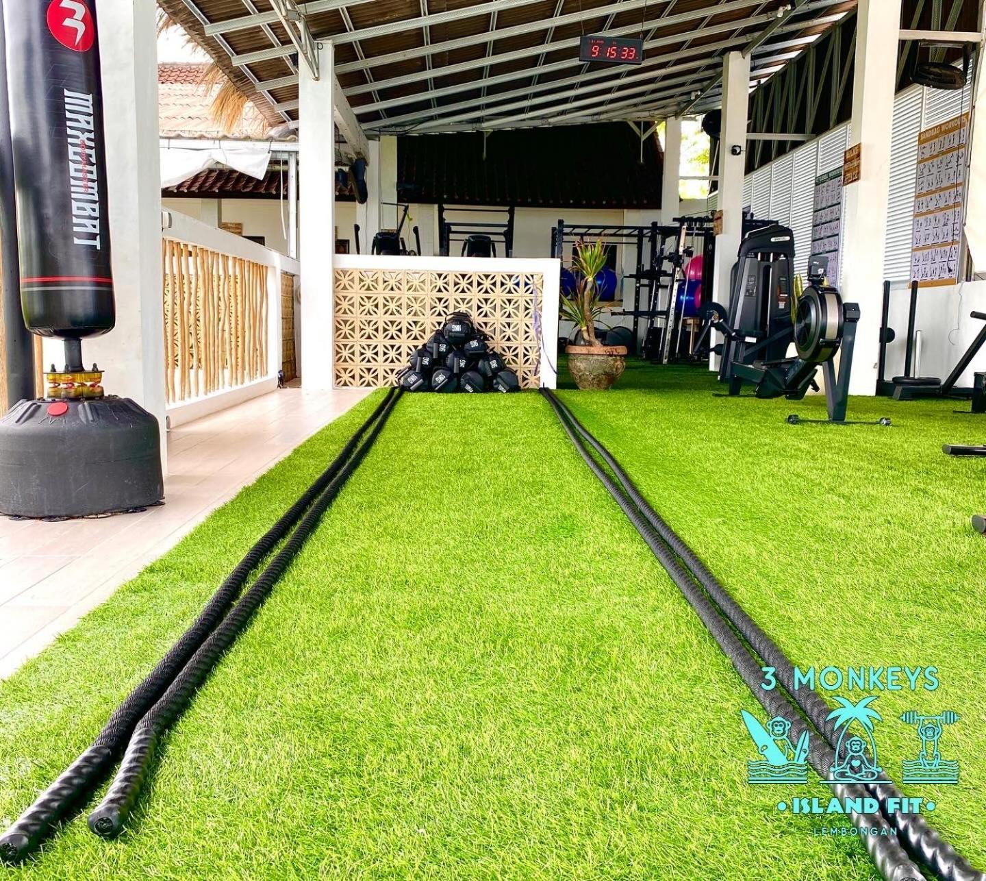 3 Monkeys Lembongan Studio Apartments Gym Recovery Centre Luaran gambar