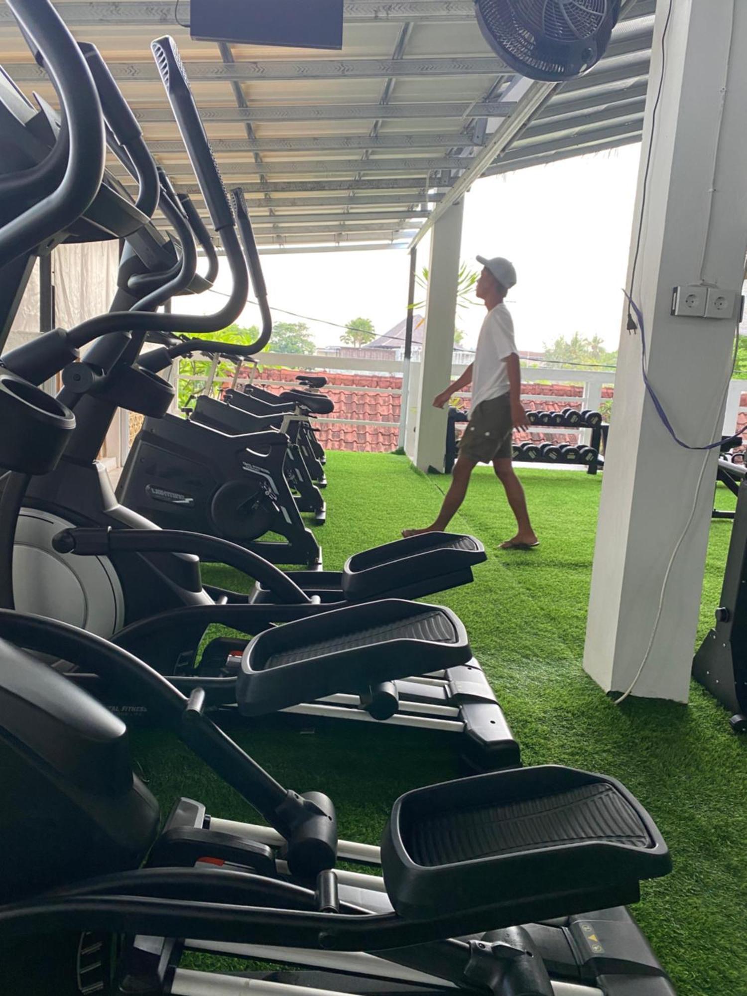 3 Monkeys Lembongan Studio Apartments Gym Recovery Centre Luaran gambar